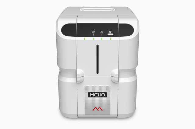 Impressora MC110 para crachás e cartões PVC
